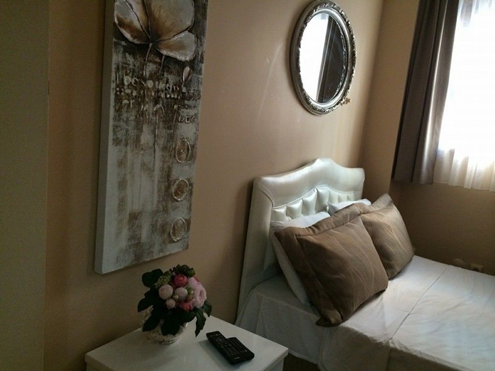 Hotel Ortakoey Tiny One à Istambul Extérieur photo